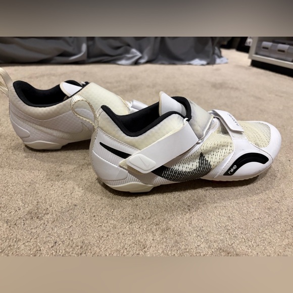 Nike Other - Nike Size 8 Spin Shoes - Indoor Cycling